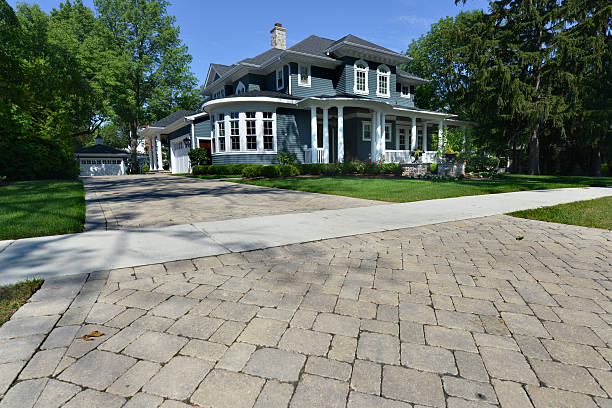 Best Interlocking Driveway Pavers  in Burnsville, MN